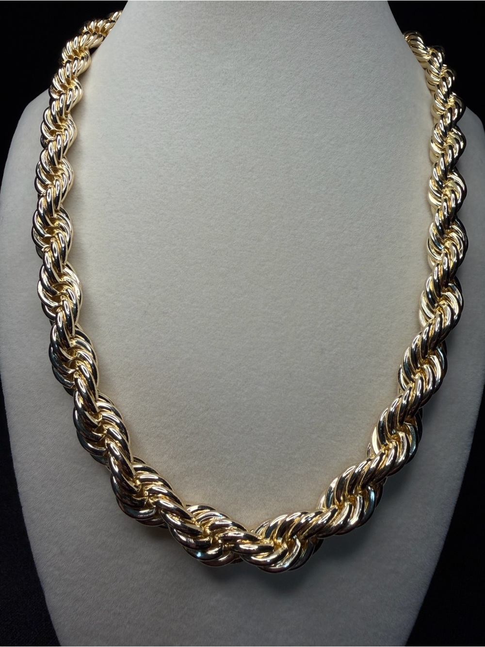 Rope Chain 20in 10MM 14K Gold Premium Plated Heavy Statement Piece Brand New